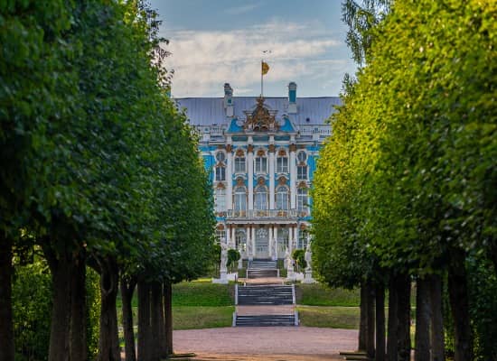 Экскурсия в Екатерининский дворец и парк.