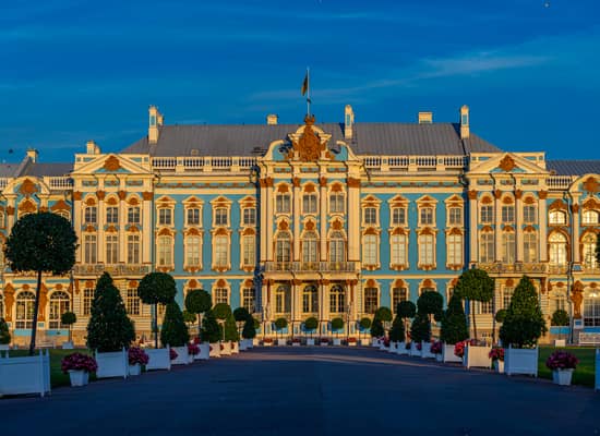 Автобусная экскурсия "Загородная резиденция русских императоров" в Пушкин (Царское село).